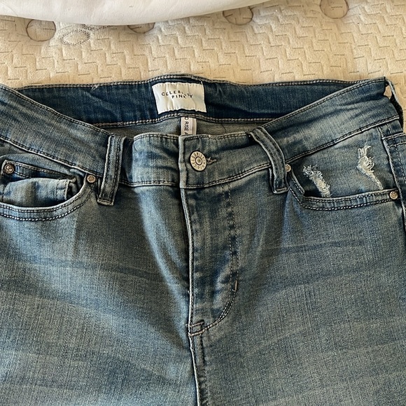 NWOT Celebrity Pink jeans - Picture 5 of 7